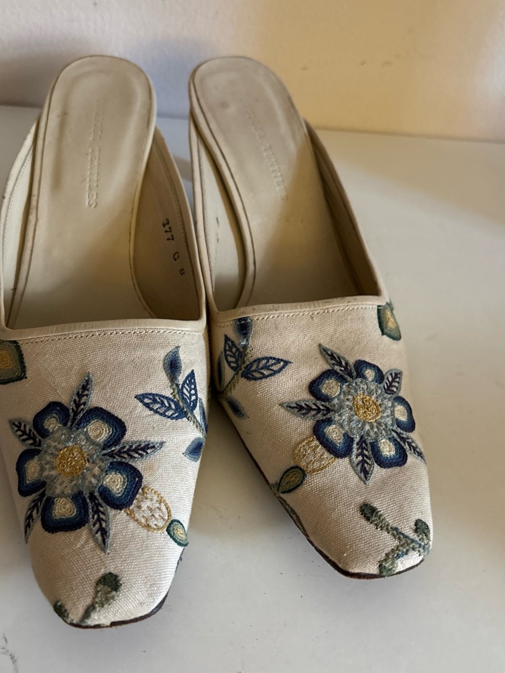 Pair of Rare Vintage Chelsea Textiles Crewel Embroidered Linen Kitten Heel Mules